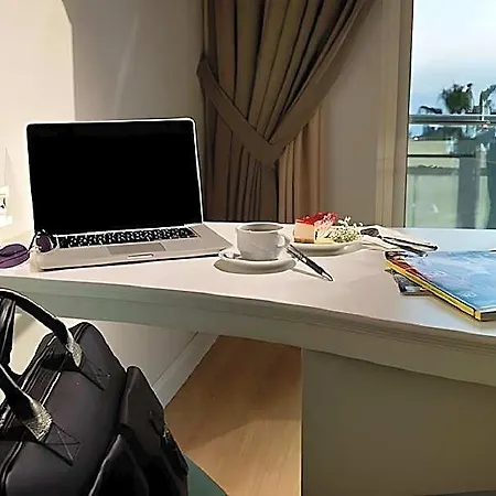 Prime Boutique 4*
