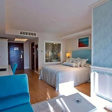 Prime Boutique Hotel 4*
