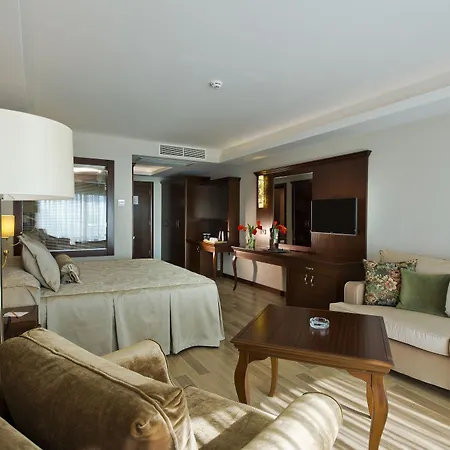Prime Boutique Hotel 4*