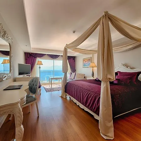 Prime Boutique Hotel 4*